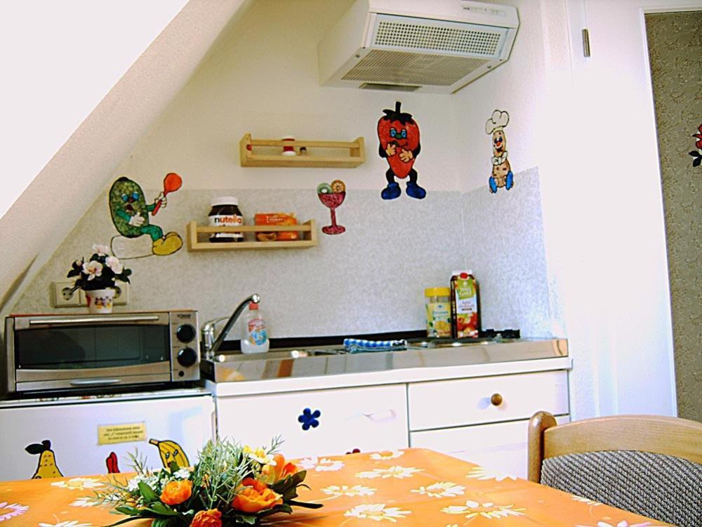 Ferienwohnungen "Marie" Mit Terrassen, Inclusive Park- Und Stellplaetze Am Haus, Mueritz-Strand Nur 700M, Altstadt 10Min, Ruhige Lage, Waren  Ngoại thất bức ảnh